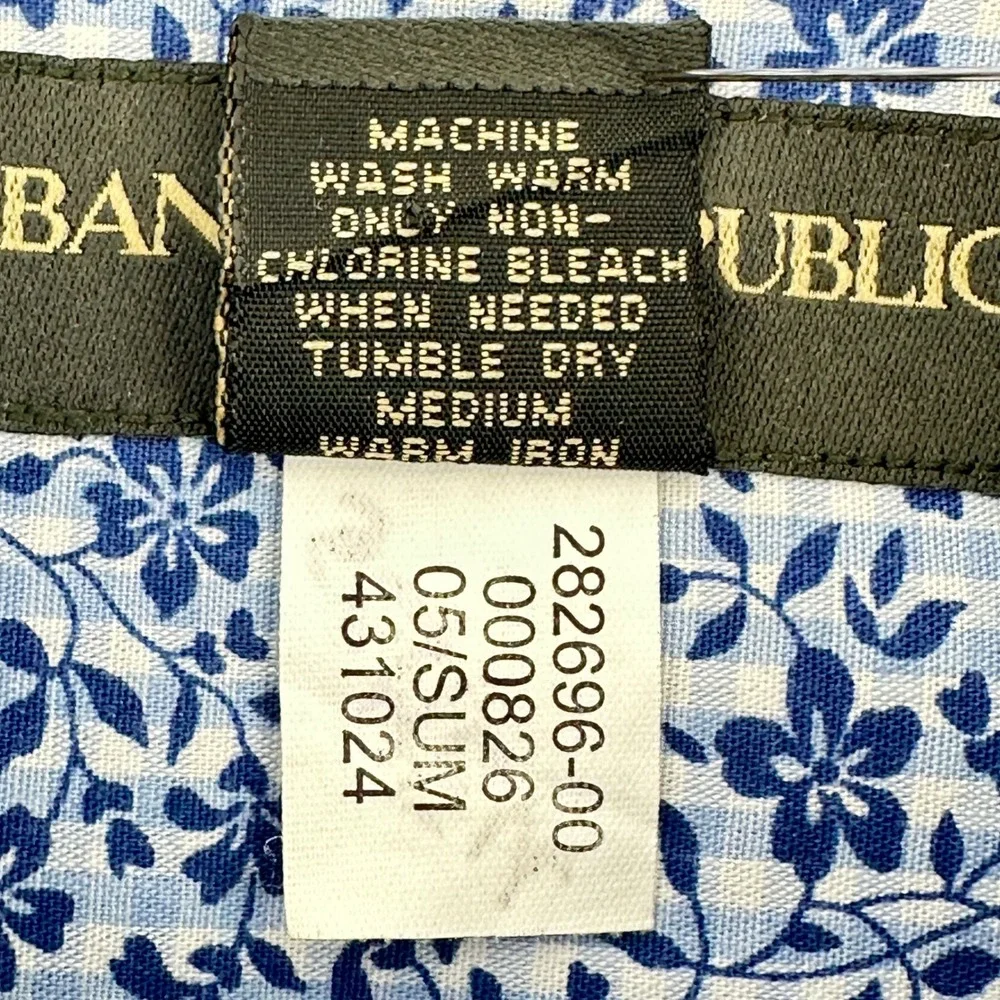 Banana Republic Blue and White Floral Button-Down Shirt